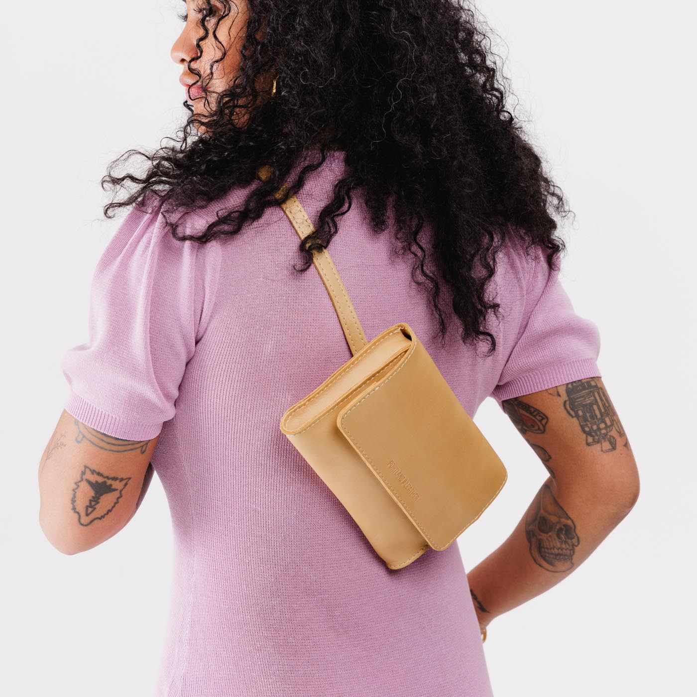  Champagne | Petite bag with magnetic flap closure and adjustable belt strap