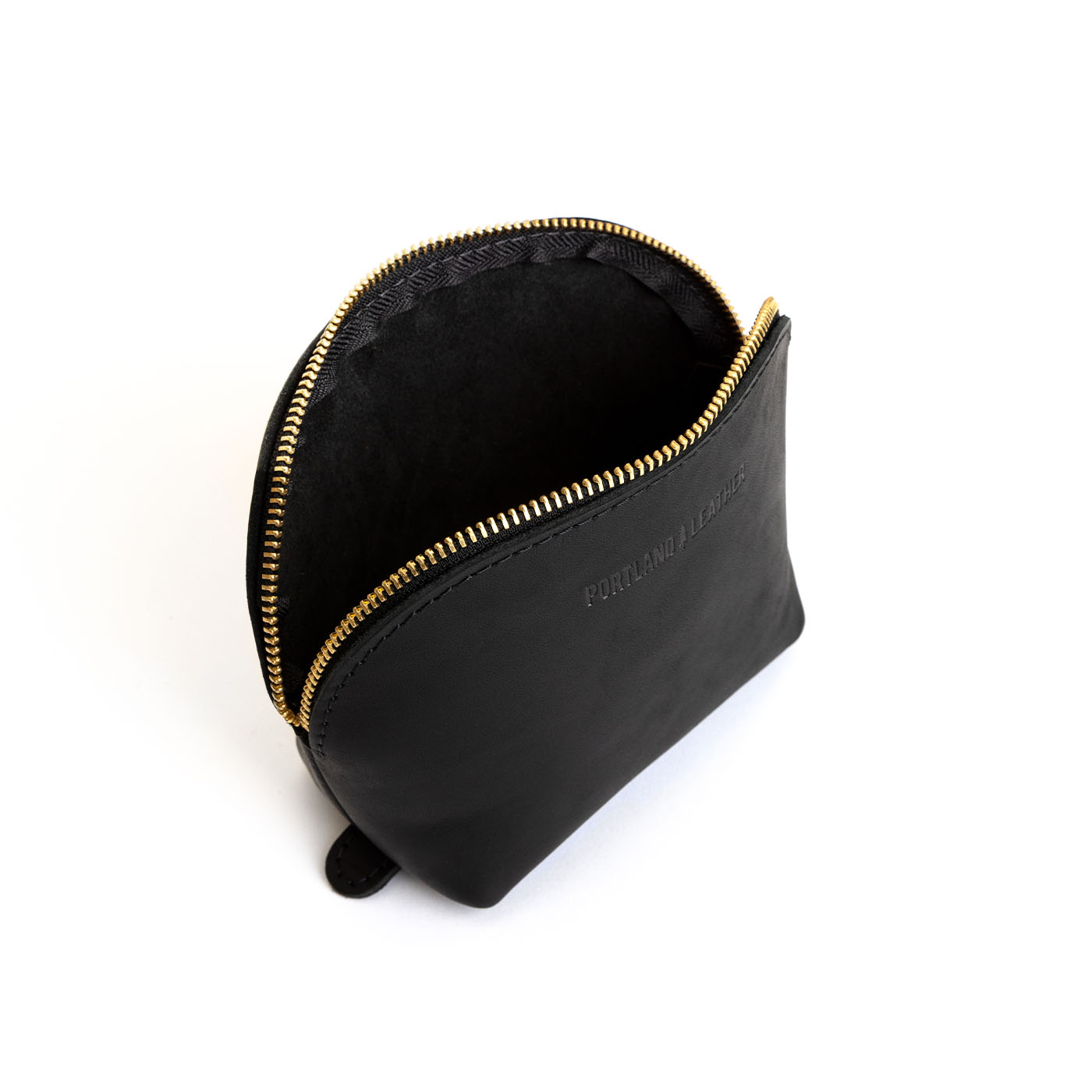 Black*Bella | Leather makeup bag with curved top zipper and flat bottom