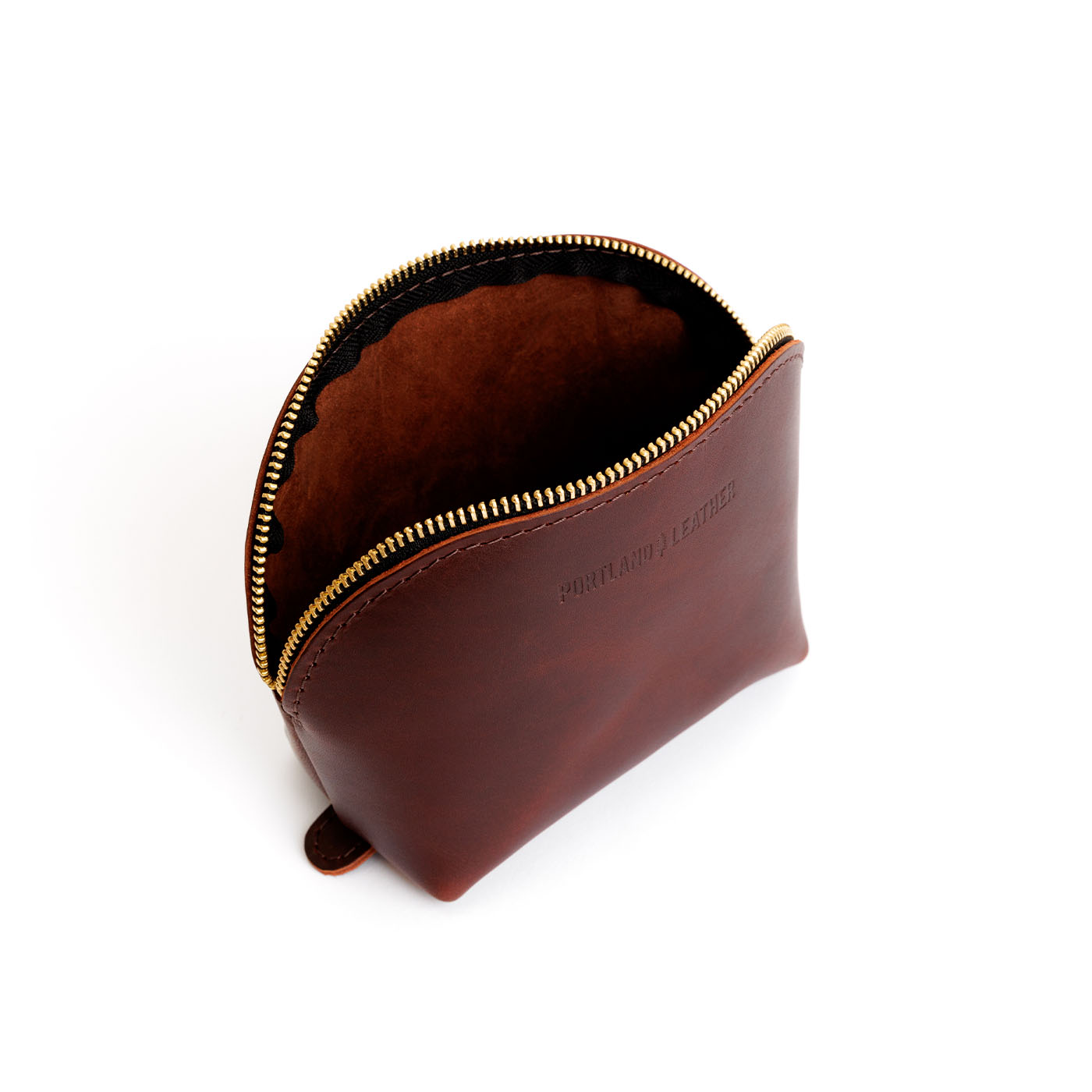 Cognac*Bella | Leather makeup bag with curved top zipper and flat bottom