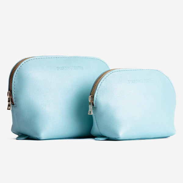 Cabo*Bella | Leather makeup bag with curved top zipper and flat bottom