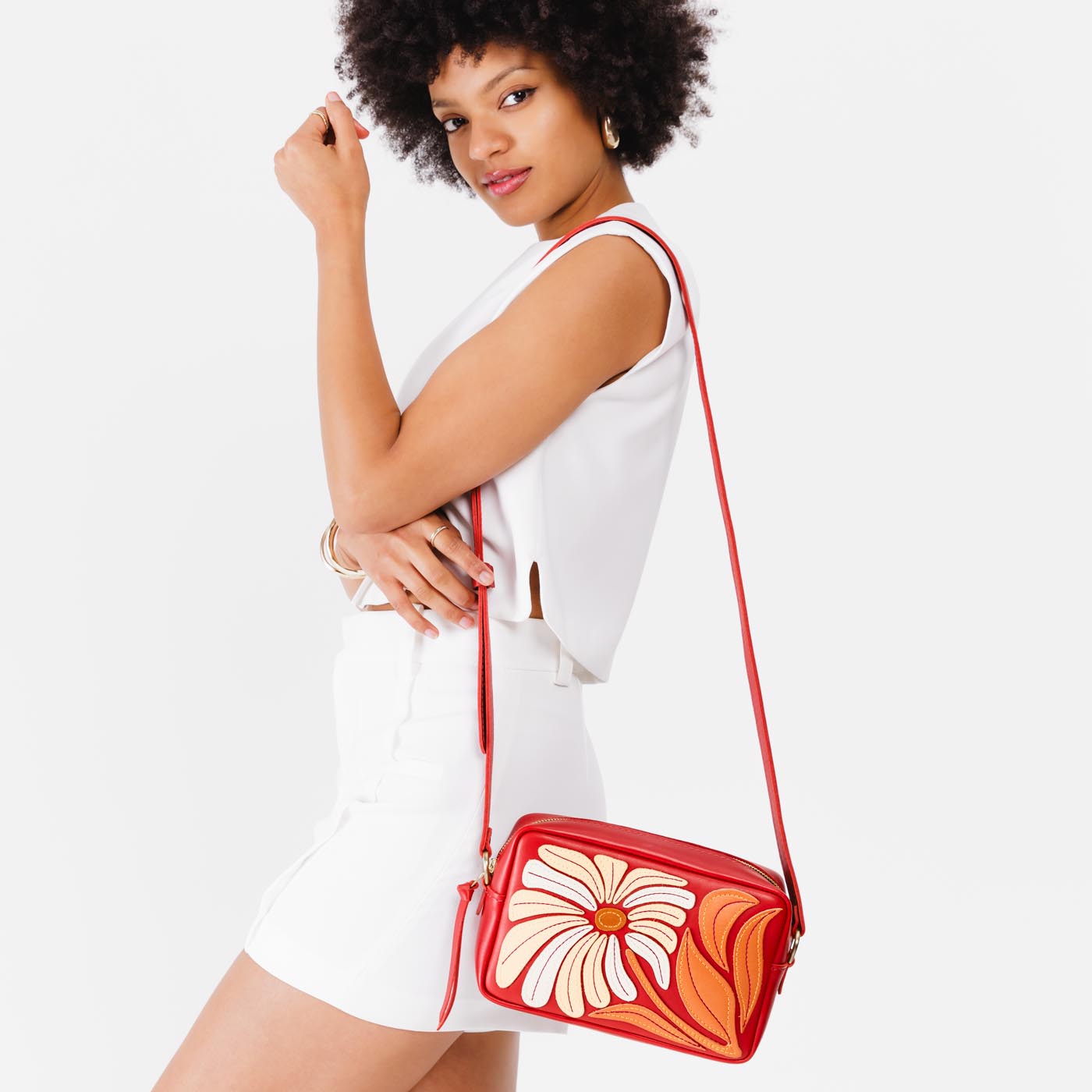 Wildflower Ruby*Large | Midsize rectangular crossbody with large flower embroidery