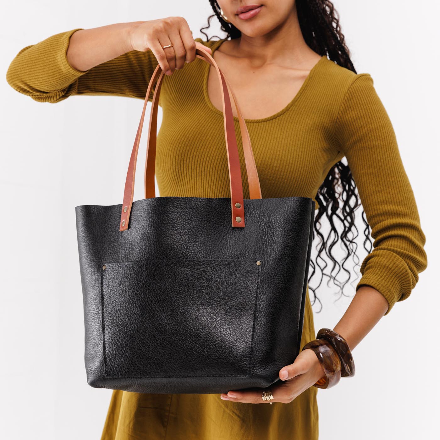 Pebbled--black*Classic | Large leather tote bag with sturdy bridle handles and front pocket