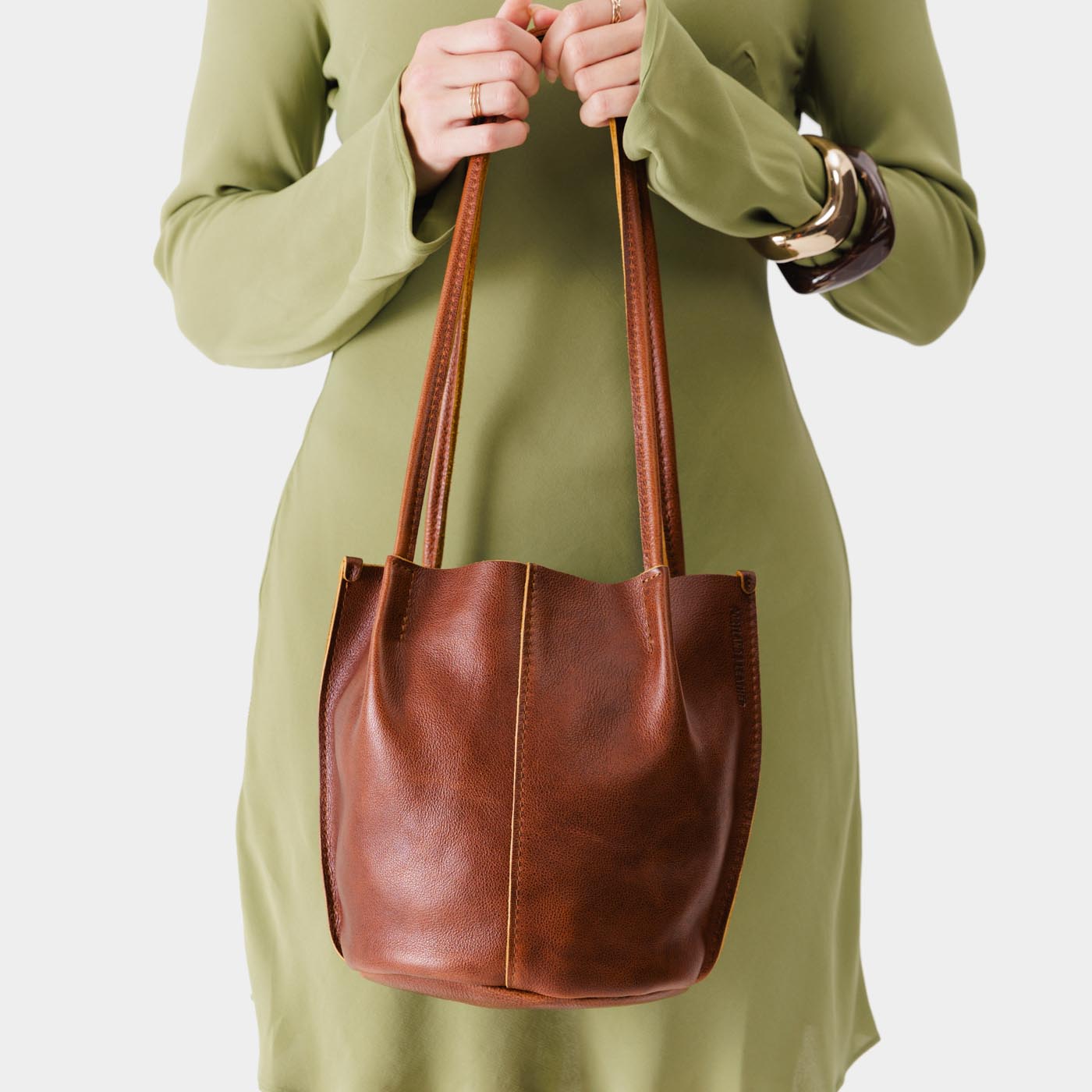 Nutmeg*Classic | Petite bucket shaped tote bag with matching leather handles