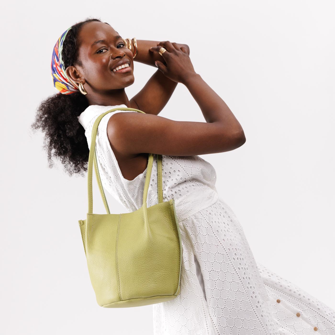 Sugar Snap*Classic | Petite bucket shaped tote bag with matching leather handles