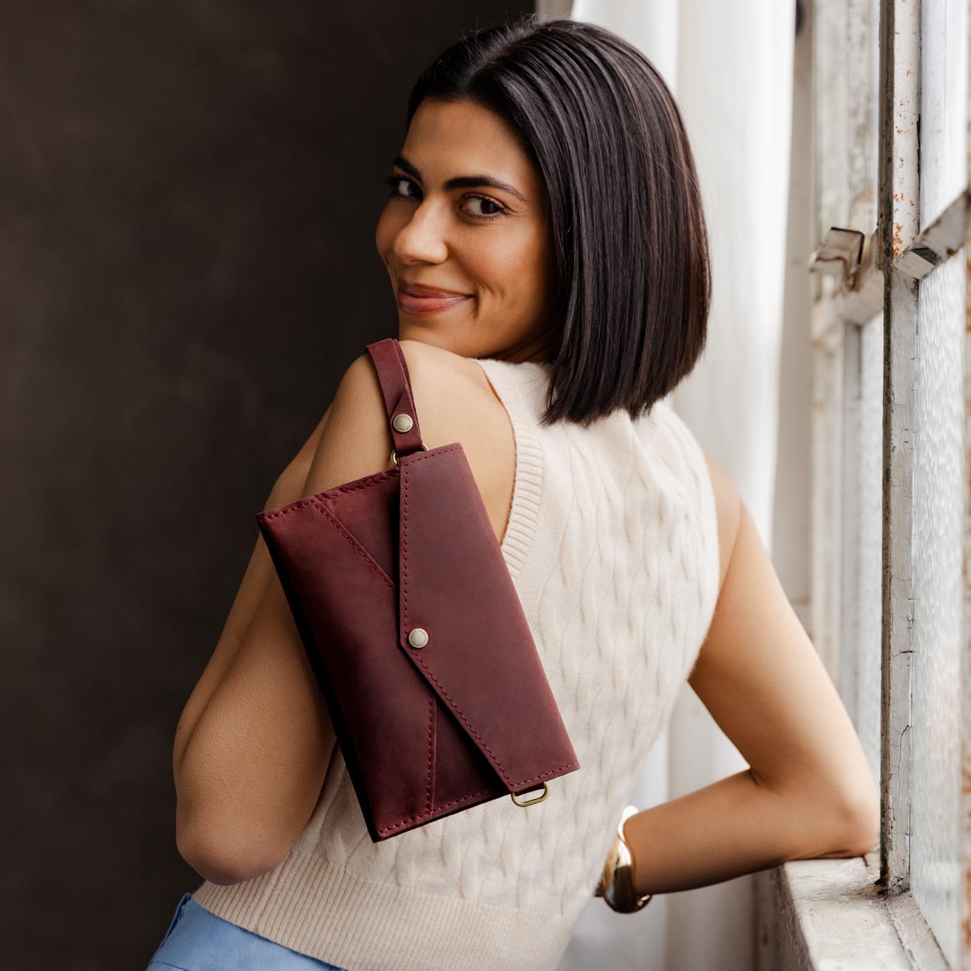  Merlot | Envelope shaped clutch wallet with crossbody strap