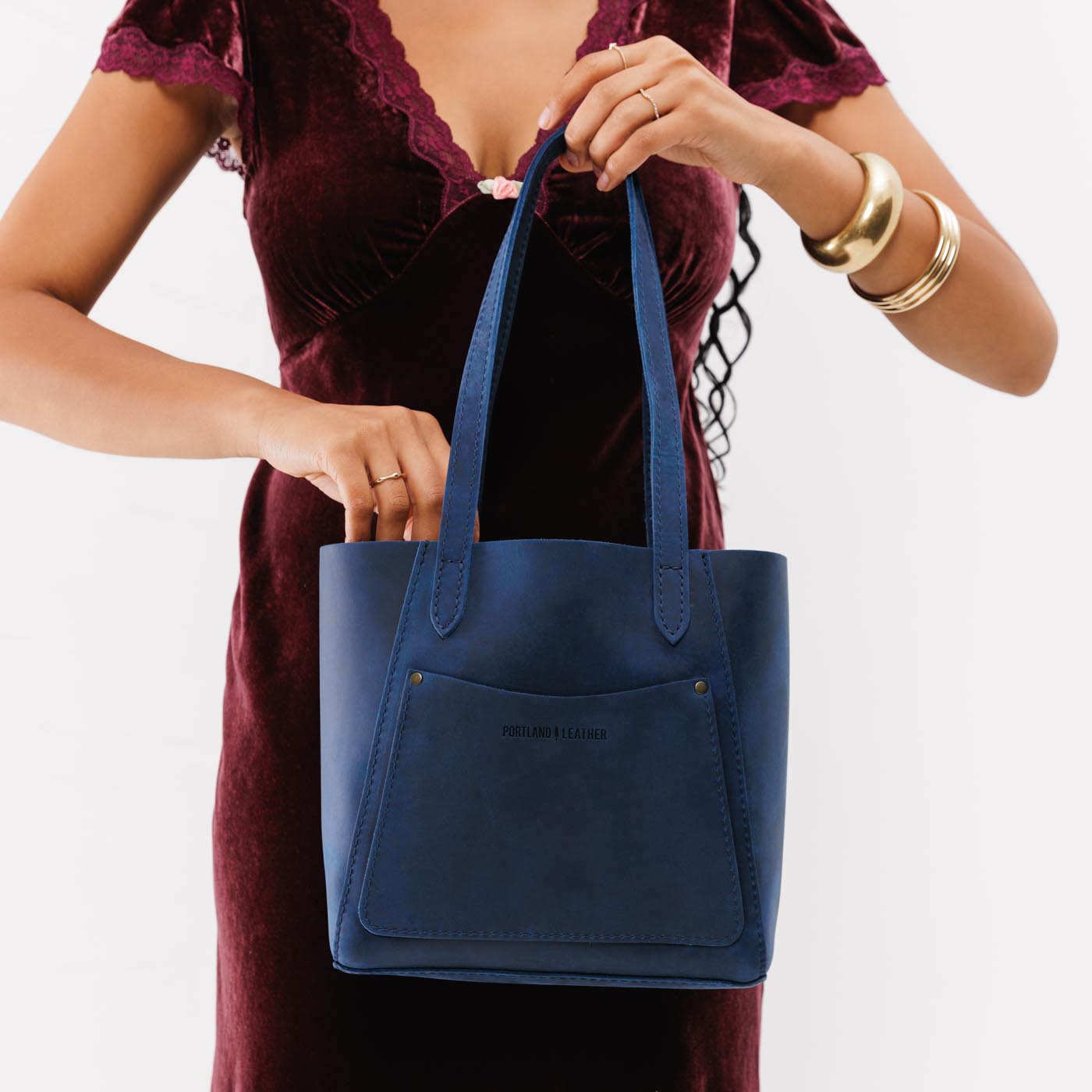 Deep Water Small | Slim tote bag with dual shoulder straps and interior and exterior pockets