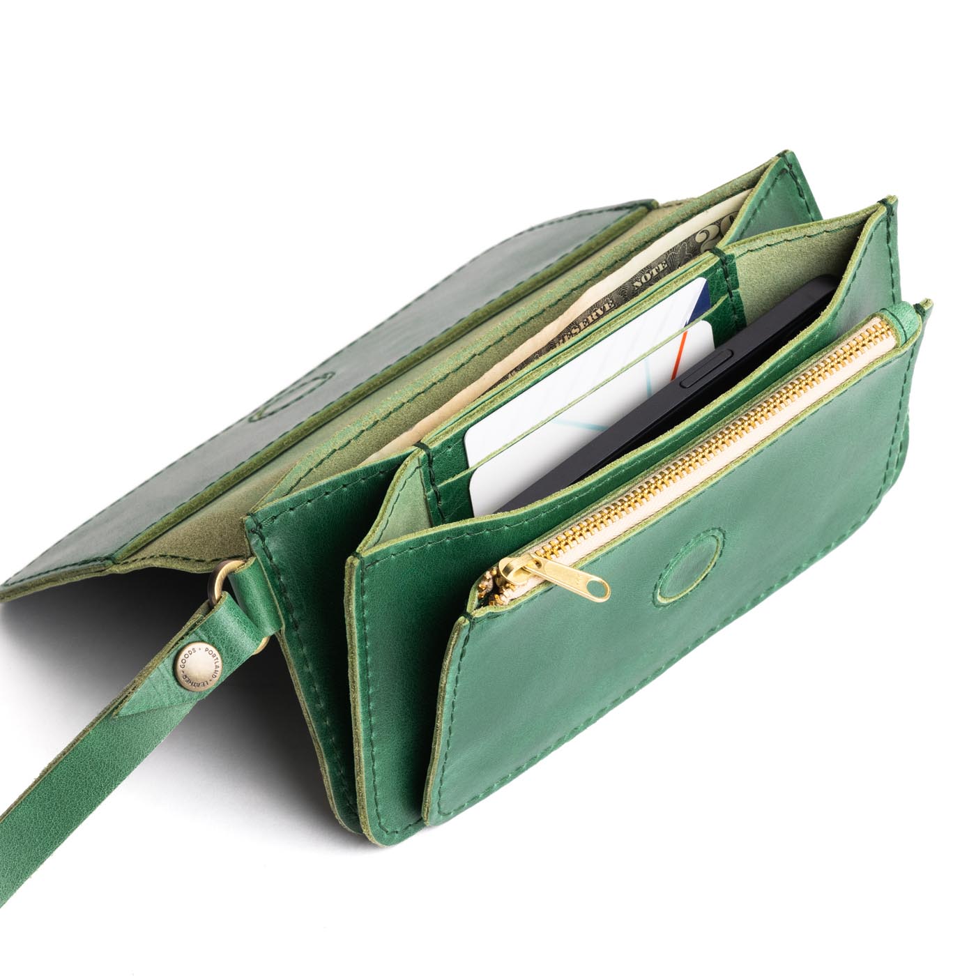 Cowboy Mint | Leather wallet clutch with wristlet and magnetic closure