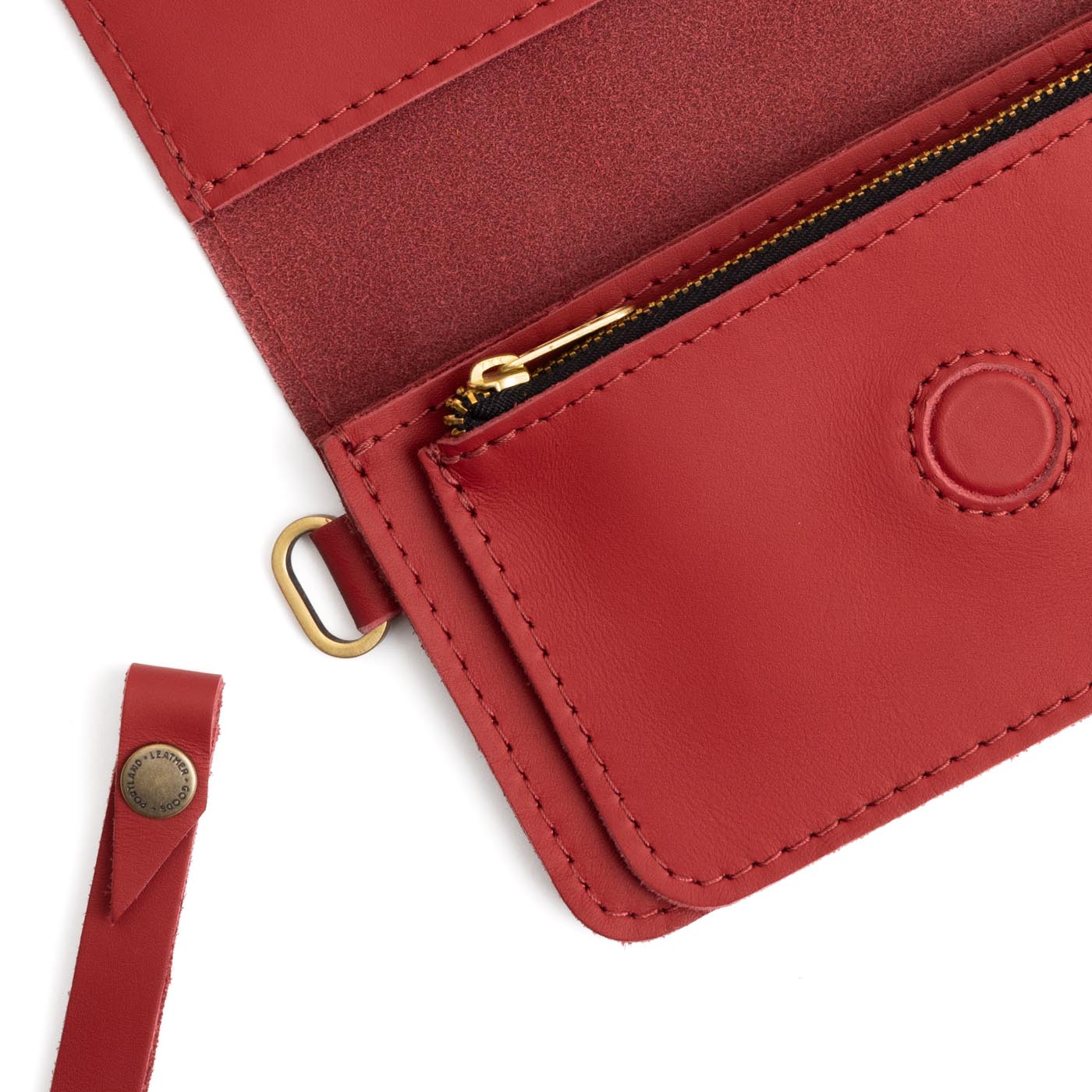 Crimson | Leather wallet clutch with wristlet and magnetic closure