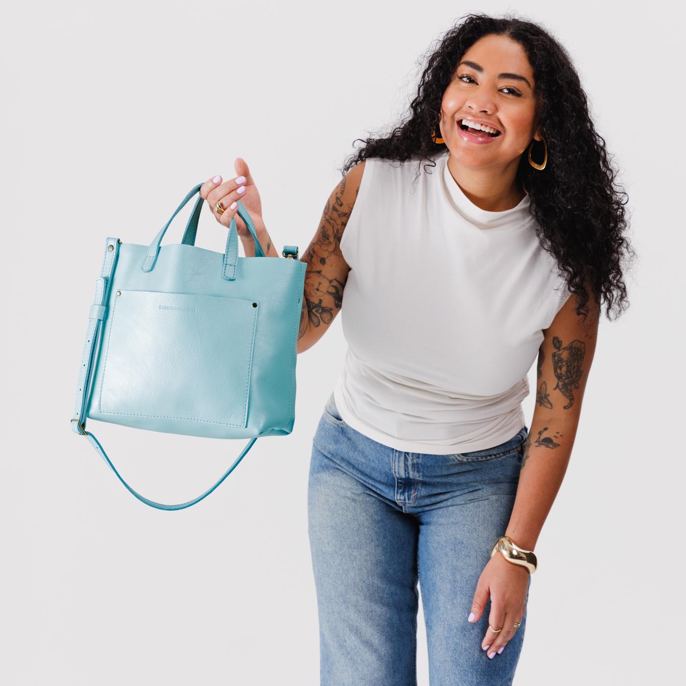 Cabo*Classic | Midsize crossbody tote with handles and a pocket