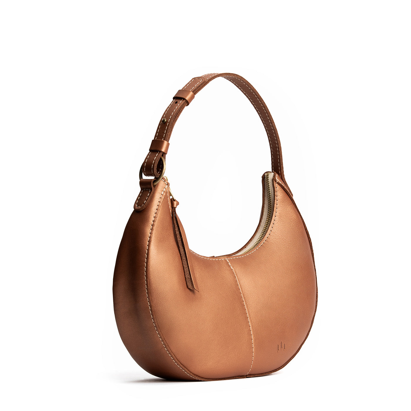 Hava*Classic | Crescent shaped shoulder bag with zipper closure and adjustable strap