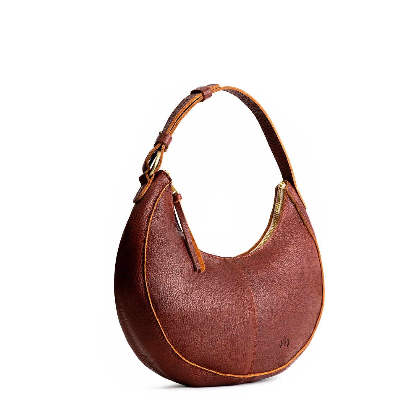 Nutmeg*Classic | Crescent shaped shoulder bag with zipper closure and adjustable strap