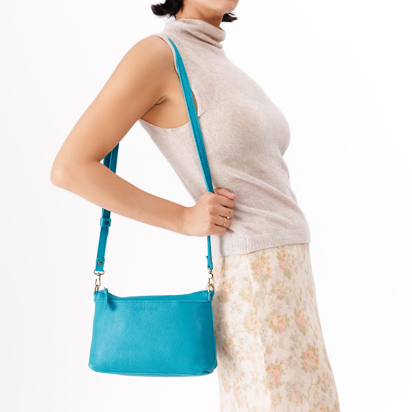 Baja | Zip top petite crossbody bag with detachable strap