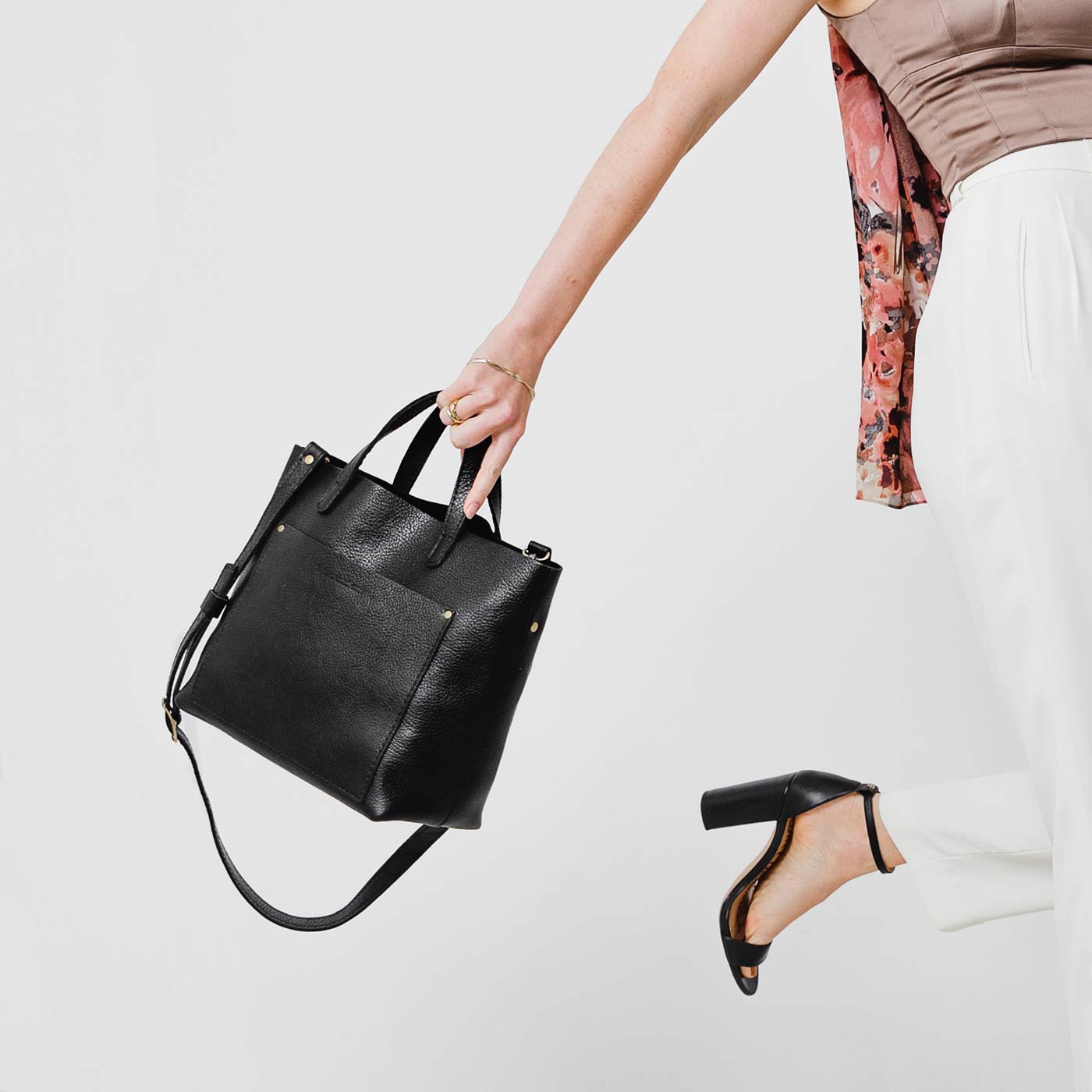 Pebbled--black Classic | Midsize crossbody tote with handles and a pocket