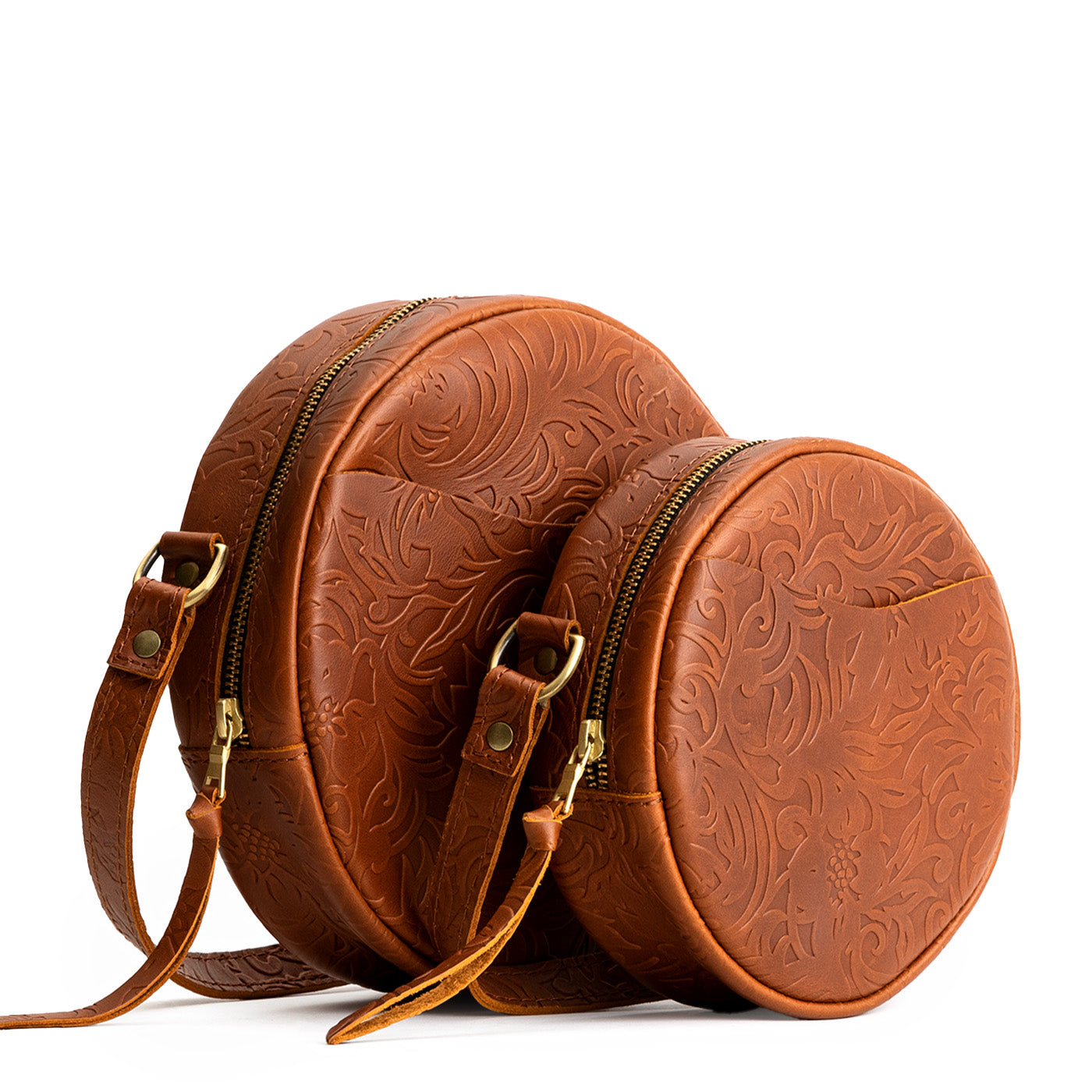 Meadow | Circle shaped crossbody bag with top zipper